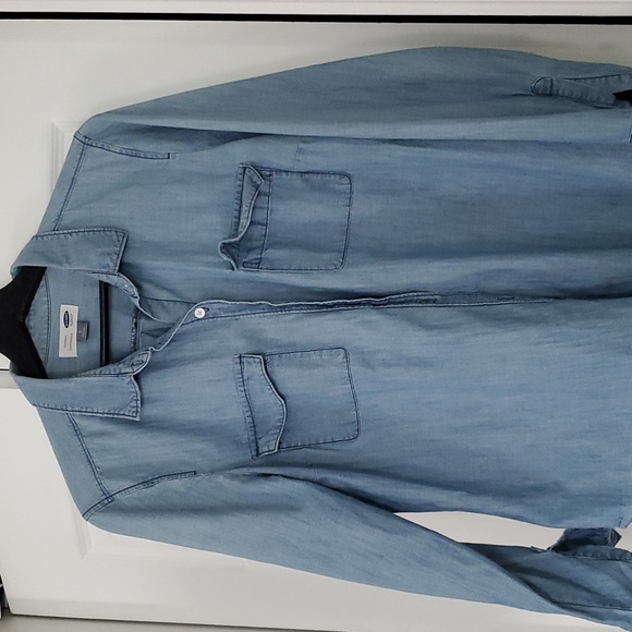 Long Sleeve Shirts - Picture 2 of 10